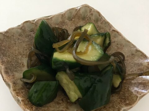 簡単(´<_` )キュウリの浅漬け